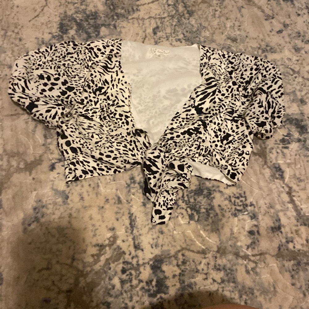 Endless Blu Animal crop top with bow